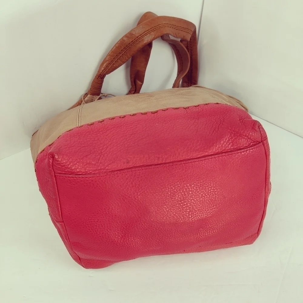 THE Sak 'Fernwood' Hobo Shoulder Bag in Tan & Red Leather Double Leather Strap